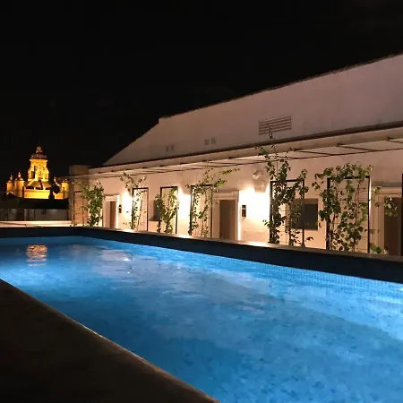 Aparthotel Aquitania