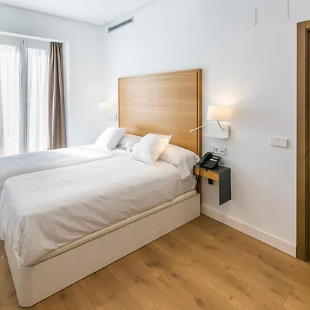 Aquitania Aparthotel