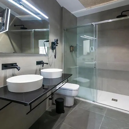 Aparthotel Aquitania