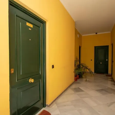 Apartamento Tranquilo Y Con Encanto En Palacio Sevillano, Junto Catedral A Acond Y Wifi