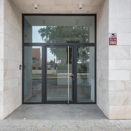 Limehome Calle Torcuato Luca De Tena - Digital Access 3* Seville