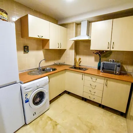 New! Loft In The Heart Of *