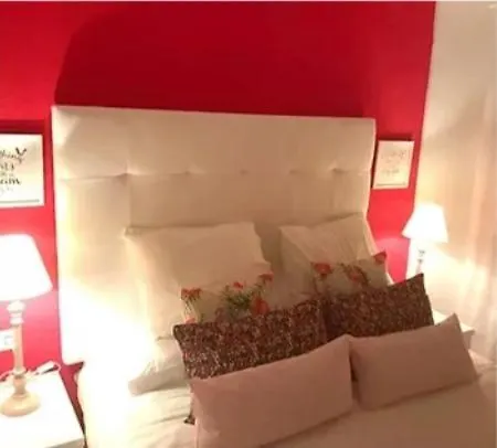 Homestay Hostel-Toni Trajano 37 Sevilla *