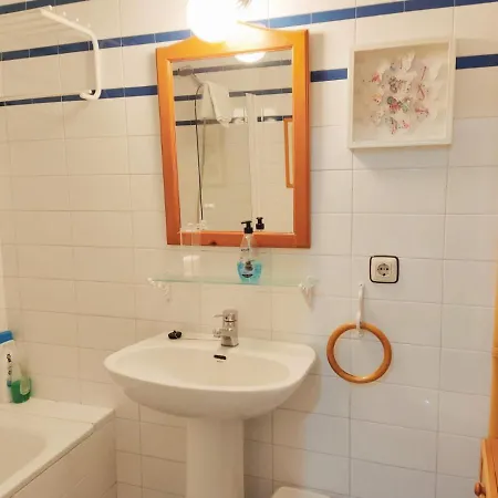 Apartment Homeyseville-duplex Con Terraza Santa Cruz 5 Pax, Parking Optional *
