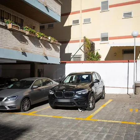 Borbolla Urban - Parking Apartment Seville