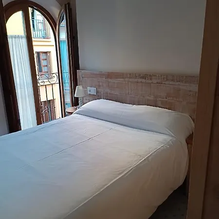 Pureza Triana 88 Seville
