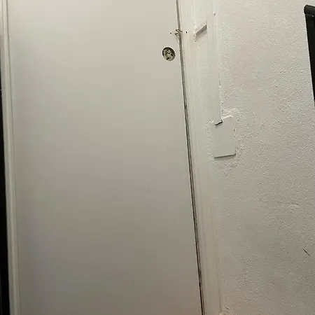 Hostel-Toni Trajano 37 Sevilla *