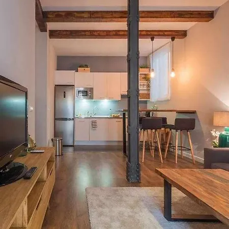 Parking Free - Cathedral Area -2 Months Min