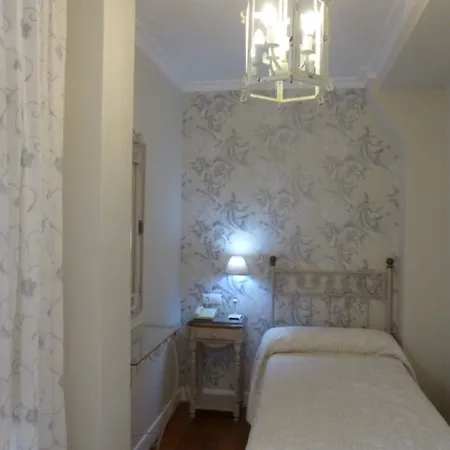 Le Petit Paris بيت ضيافة إشبيلية