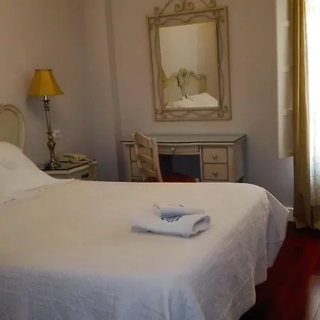 بيت ضيافة Le Petit Paris 2*
