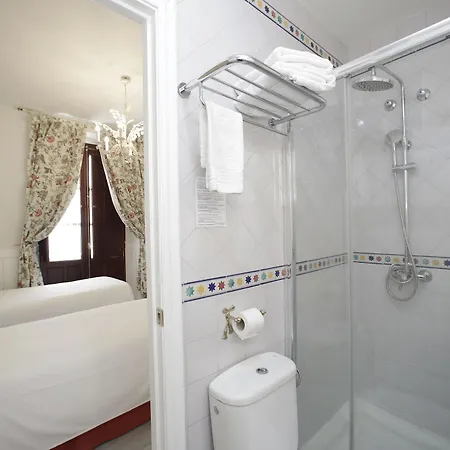 Hotel Basic Puerta De *