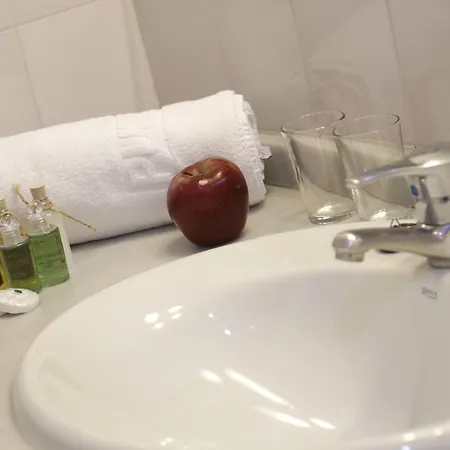 Basic Puerta De Hotel *