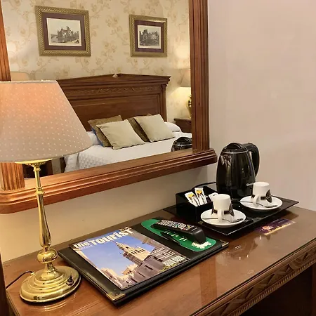 Europa Boutique Hotel *