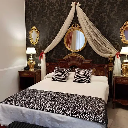 Europa Boutique Hotel *