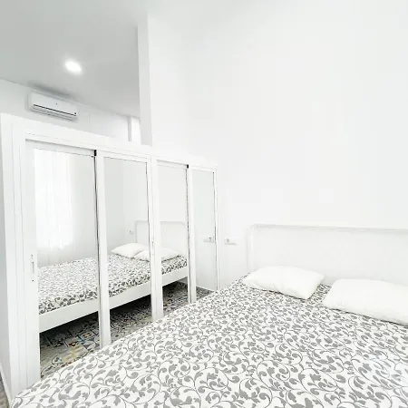 Apartment Precioso Loft En El Corazon De Triana Seville