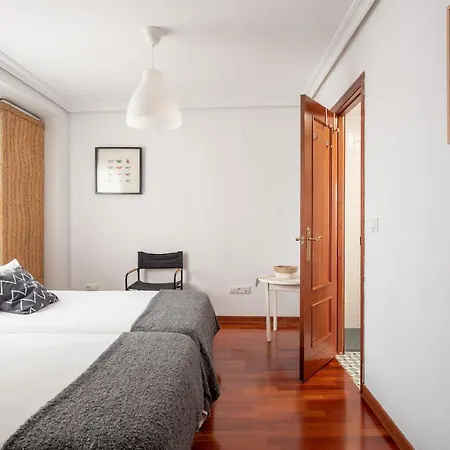 Appartement Calle San Jacinto, 57 *