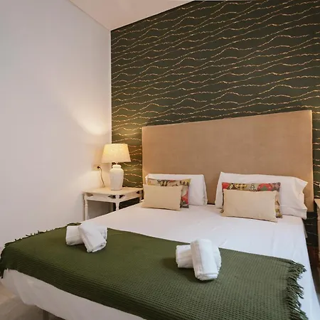 Bright And Cozy-1bd 1bth & 2bd 1bth- La Giralda Appartement