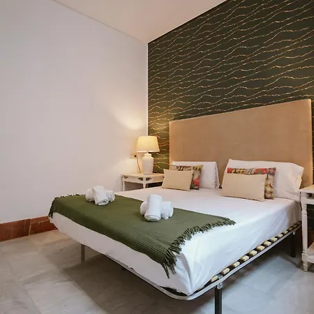 Bright And Cozy-1bd 1bth & 2bd 1bth- La Giralda Séville