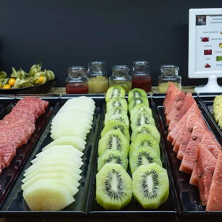 蒙泰卡尔梅洛酒店 4*