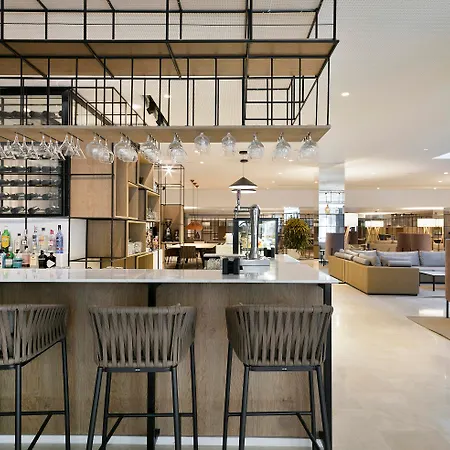 The Level At Melia מלון