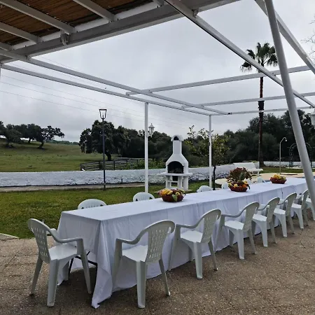 Vakantiehuis Agradable Con Piscina *