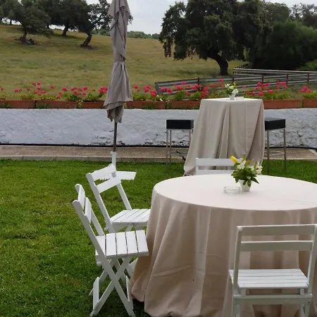 Agradable Con Piscina Vakantiehuis *