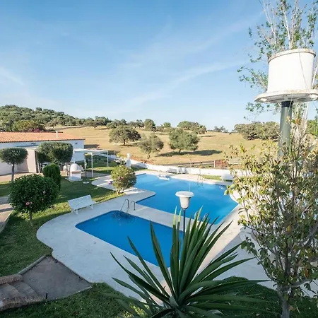 Agradable Con Piscina Vakantiehuis *