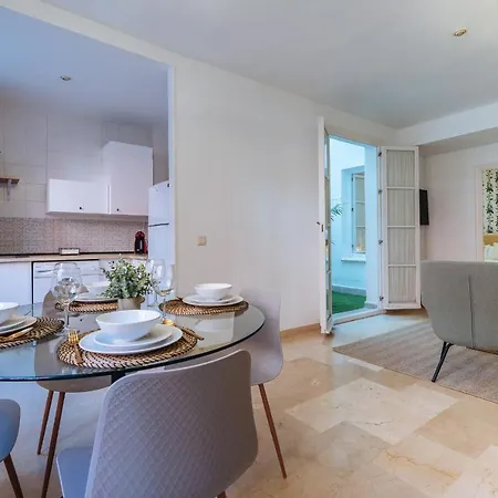 Lirio - Private Parking Included Apartment Seville