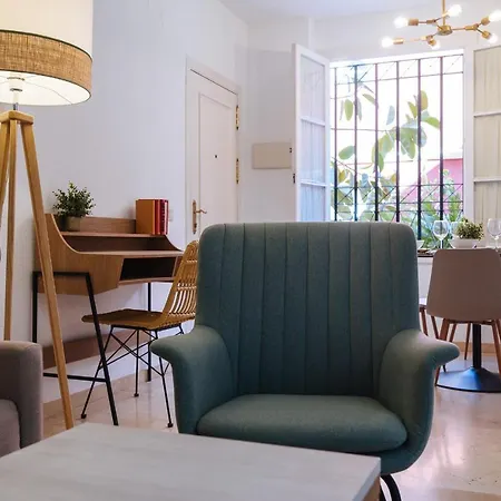Apartment Lirio - Private Parking Included Seville