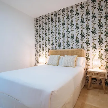Lirio - Private Parking Included Seville