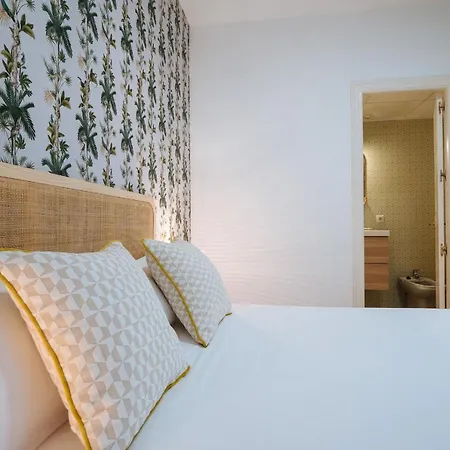 Lirio - Private Parking Included Apartment Seville