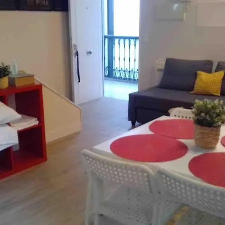 Esse ático. Precioso ático Con Terraza En Pleno Centro Appartamento *