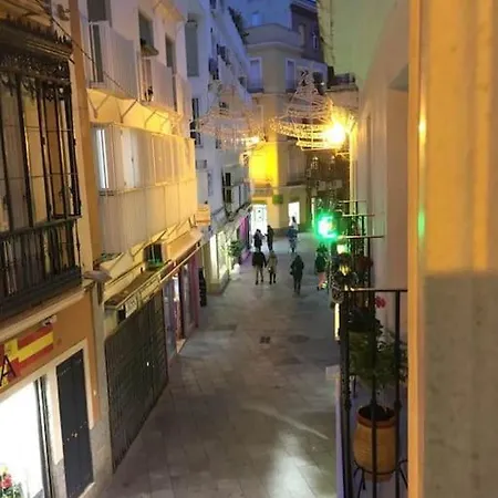 Maximo Lujo En Calle Francos. No Te Arrepentiras. Seville