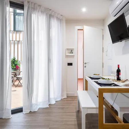 Avanti Azahar, En Un Barrio Con Encanto * Seville