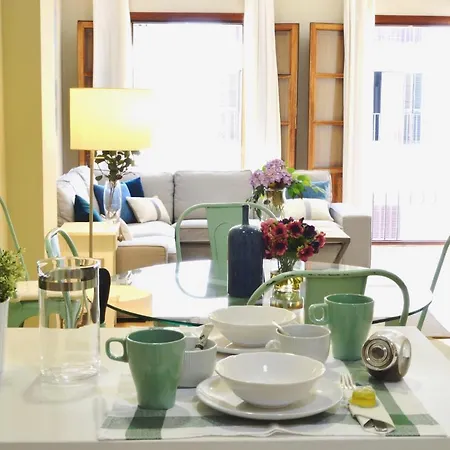 Homeyseville-penthouse Cathedral Tomas De Ibarra St 6 Pax, Parking Optional * Seville
