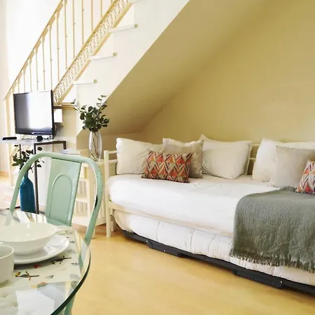 Homeyseville-penthouse Cathedral Tomas De Ibarra St 6 Pax, Parking Optional Apartment *