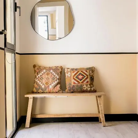 Pasaje Zamora Apartment *