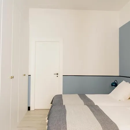 Pasaje Zamora Apartment *