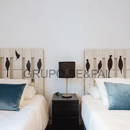 Cizq 2 Bedroom Center Cathedral And Alcazar Apartment