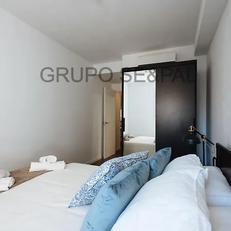 Cizq 2 Bedroom Center Cathedral And Alcazar Seville
