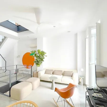 Holiday home Alameda Modern Art House With Outdoor Jacuzzi In Roof *