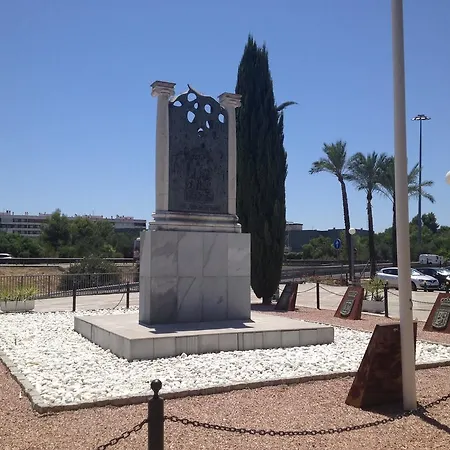 Ibis Budget Aeropuerto Sevilla
