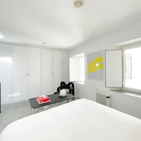 Holiday home Alameda Modern Art House With Outdoor Jacuzzi In Roof *