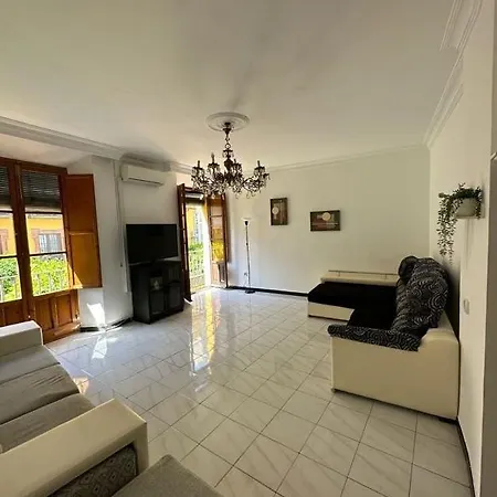 Casa Snoopy Pansiyon Sevilla