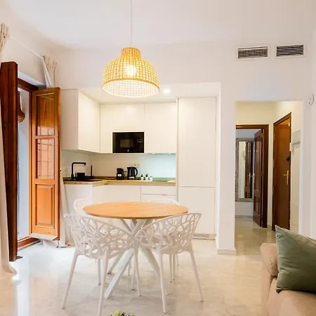 Apartment Minty - San Luis Seville