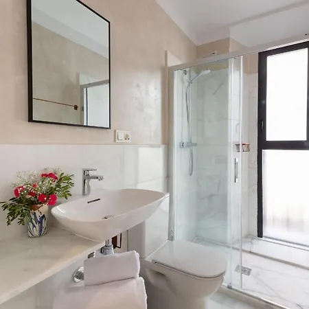 New! Ohliving San Bernardo 3 Apartment Seville