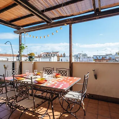 Homeyseville-amazing Penthouse Giralda Views 8 Pax, Parking Optional