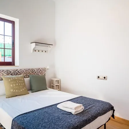 Apartment Homeyseville-amazing Penthouse Giralda Views 8 Pax, Parking Optional Seville