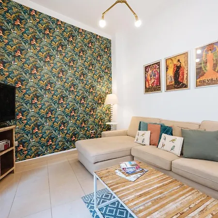 Apartment Homeyseville-amazing Penthouse Giralda Views 8 Pax, Parking Optional Seville