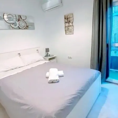 Apartment Luminoso Apartamento Centro Triana
